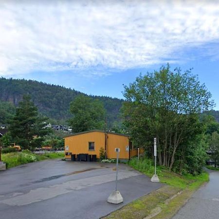 Hvalstad Hostel Asker Bagian luar foto